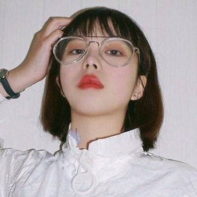 �̷�Girl.    һ����ʣ��ټ�İ·