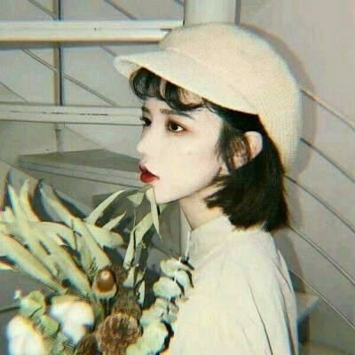 �̷�Girl.    һ����ʣ��ټ�İ·