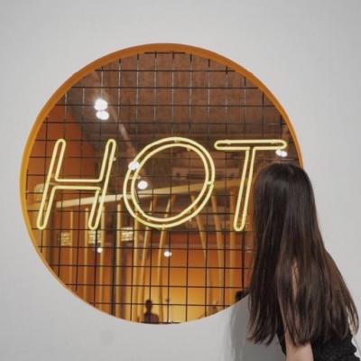 ΢��ͷ��Ů���򵥱�Ӱ  �㴥��������������