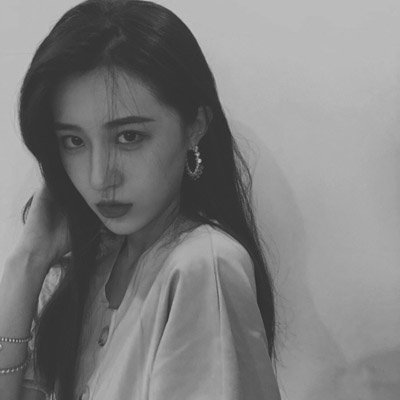 ����Ůͷ��