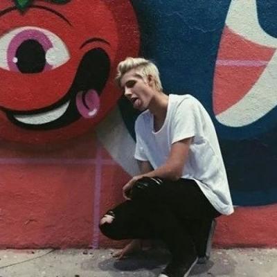 ŷ��������ͷ���ͷ      ����SMASHBOX