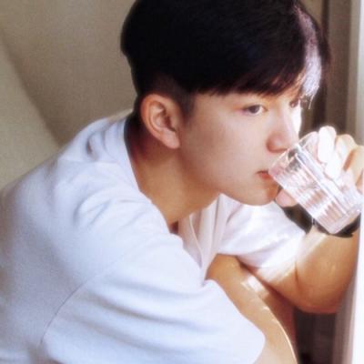 ΢������ͷ����ܰ�Ҹ� ����͸����ůؼ����