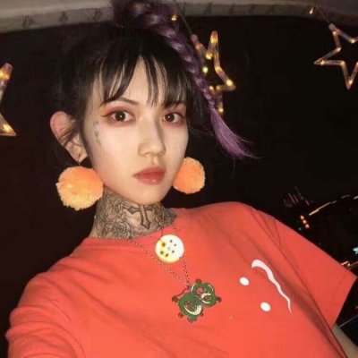 ��������ɫϵŮͷ/�Ǹ���ĳ�ɫ߹