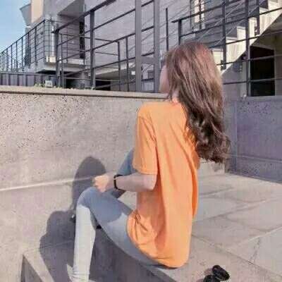 ��������ɫϵŮͷ/�Ǹ���ĳ�ɫ߹