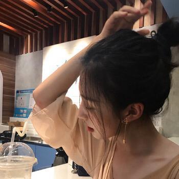 ����Ůͷ.û���ң��㲻��ù���