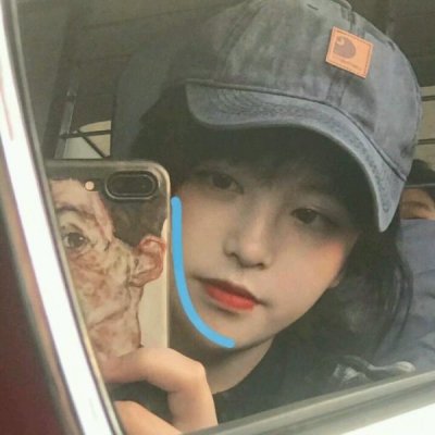 ���ԣ��˸а���Ůͷ.