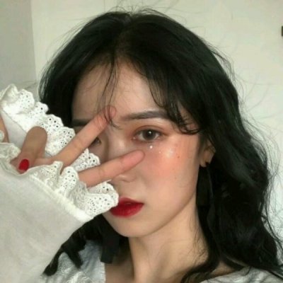 ���ԣ��˸а���Ůͷ.