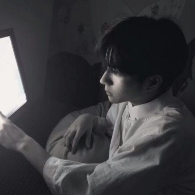 ���ִ�:������ͷ/���޹��ڣ������߲�����