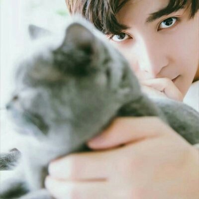 С���¡��ɾ���˧������ͷ��