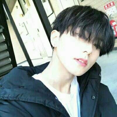 С���¡��ɾ���˧������ͷ��