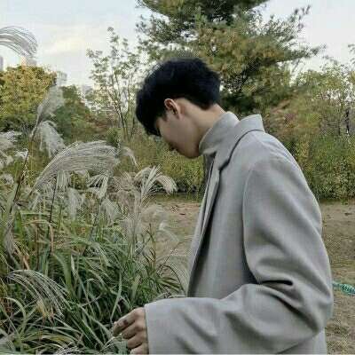 С���¡��ɾ���˧������ͷ��