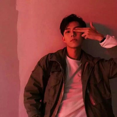 С���¡��ɾ���˧������ͷ��