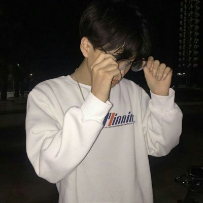 С���¡��ɾ���˧������ͷ��