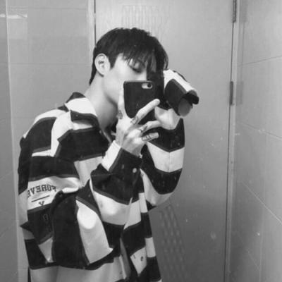 ������������΢��ͷ��      �����۹�