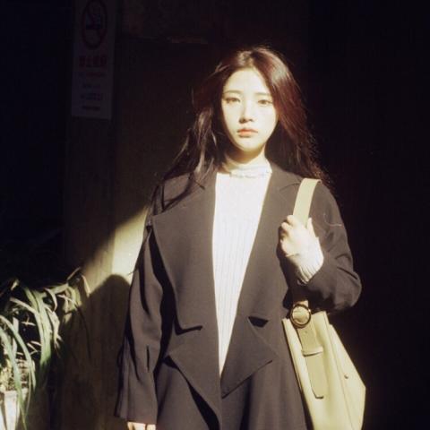 ����Ů��ͷ��Ψ���˸� ����ʱ��������