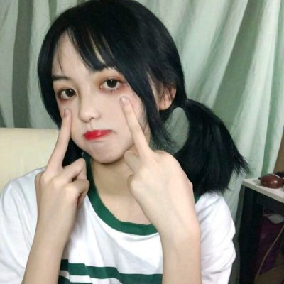 ���ԣ���ѡ������Ůͷ.һ�۾�����.