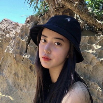 ���ԣ���ѡ������Ůͷ.һ�۾�����.