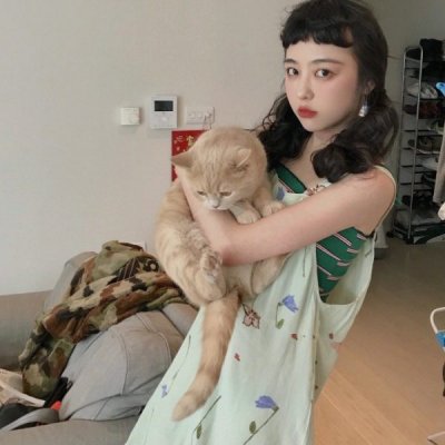 ���ԣ���ѡ������Ůͷ.һ�۾�����.