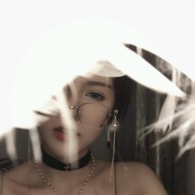 ���ԣ���ѡ������Ůͷ.һ�۾�����.