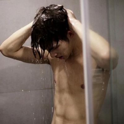 qq��ק�������ͷ��  �Y?���ζ�Ұ�Ʀ�