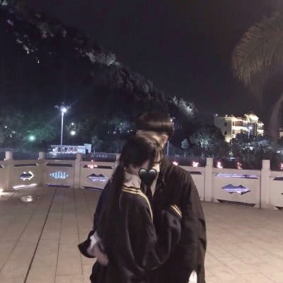 ����ͷ��˫�ˣ�