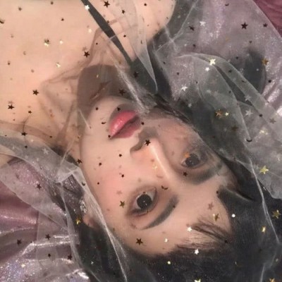 ����.   ins��ɰ�ŮͷѼ��