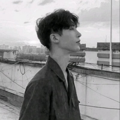 ���ԣ�����˧���ڰ���ͷ/�����й�