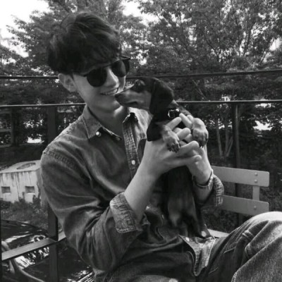 ���ԣ�����˧���ڰ���ͷ/�����й�