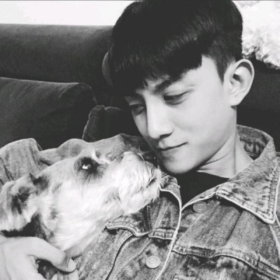 ���ԣ�����˧���ڰ���ͷ/�����й�