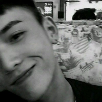 ���ԣ�����˧���ڰ���ͷ/�����й�