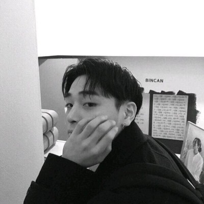 ���ԣ�����˧���ڰ���ͷ/�����й�