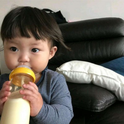 �ɰ�������ͷ�����ֵ�С������