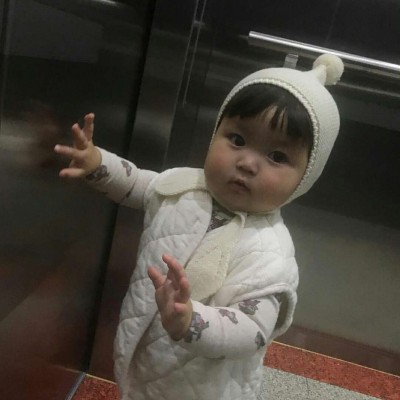 �ɰ�������ͷ�����ֵ�С������