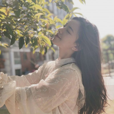 ��������Ůͷ/����ܴ� ���ĵ�һ.