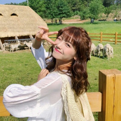 ��������Ůͷ/����ܴ� ���ĵ�һ.