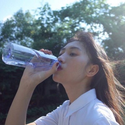 ��������Ůͷ/����ܴ� ���ĵ�һ.