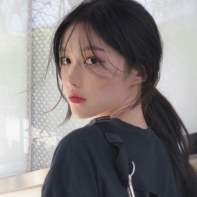 ��������Ůͷ/����ܴ� ���ĵ�һ.