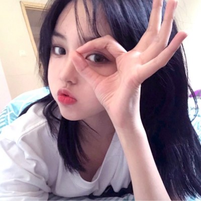 ��������Ů����������ͷ��