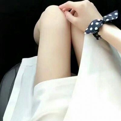 ���⣺Ů����λͷ��