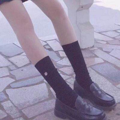 ���⣺Ů����λͷ��