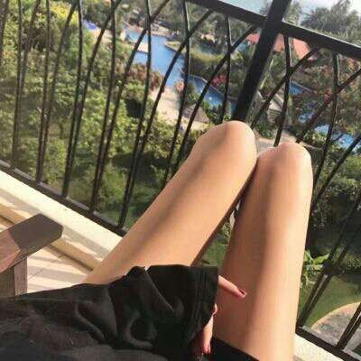 ���⣺Ů����λͷ��