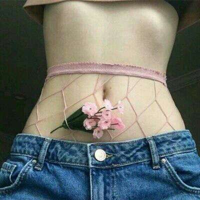 ���⣺Ů����λͷ��