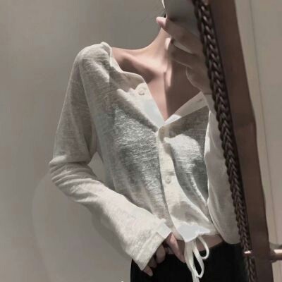 ���⣺Ů����λͷ��