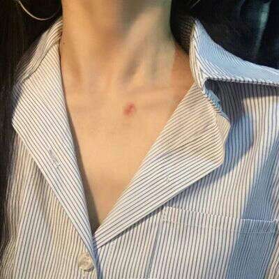 ���⣺Ů����λͷ��