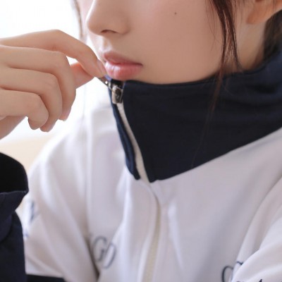 ���ʣ��ഺ�Ƕε���ײײ������