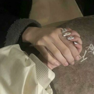 ����Ⱦ���ֿ���ͷ����˵�ֳ��úÿ����к��Ӷ��ر�˧