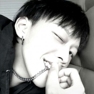 ���ʸ�����ͷ.����Ů�����������밮��.ͼԴdt����.