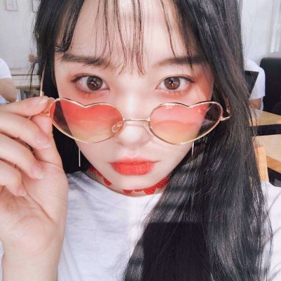 Ů��ͷ�񣨶������ͣ�