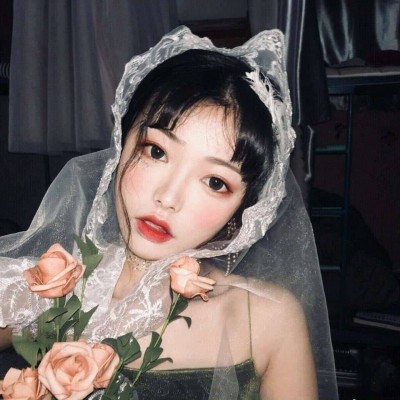 ЦЦ?���շ�һ��Ůͷ�������գ�