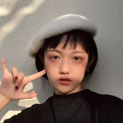 ЦЦ?���շ�һ��Ůͷ�������գ�